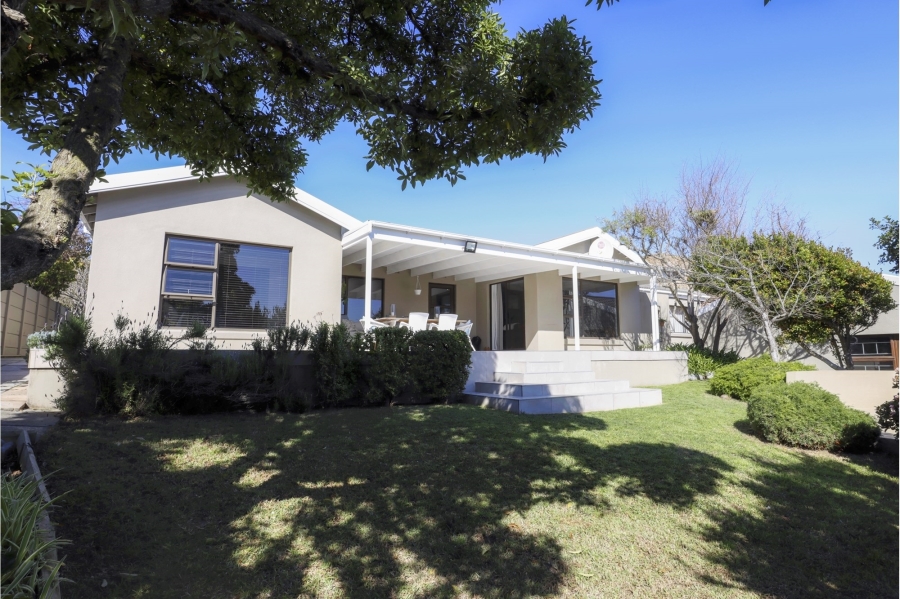 4 Bedroom Property for Sale in Melkbosstrand Central Western Cape